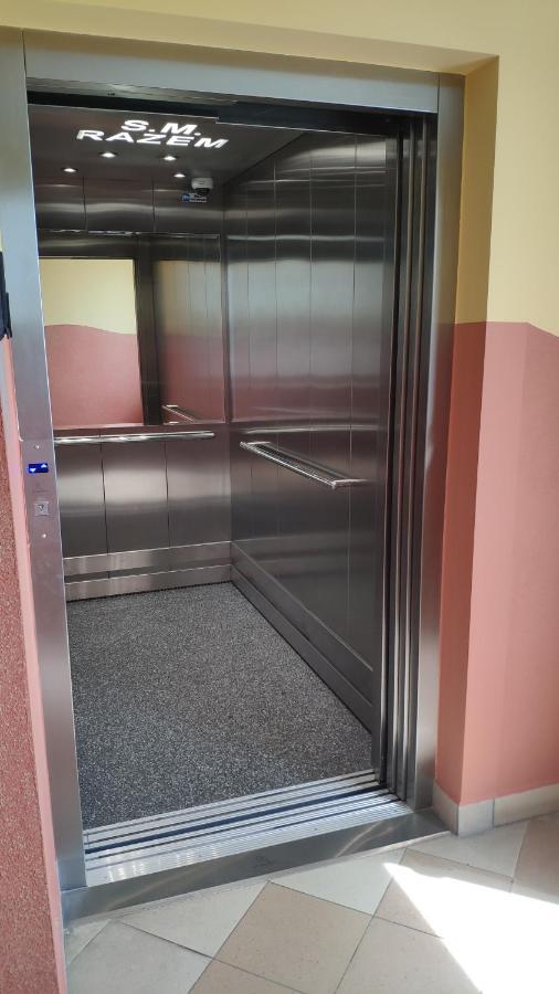 Apartament W Sam Raz Słupsk Eksteriør bilde
